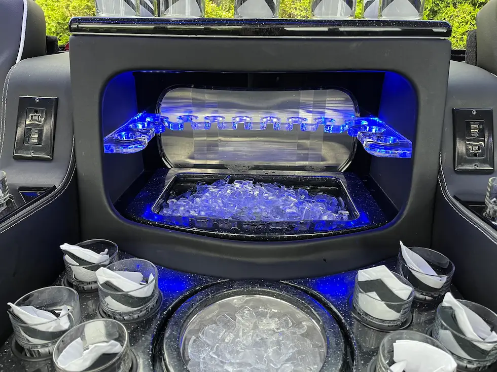 30 passenger ice bucket