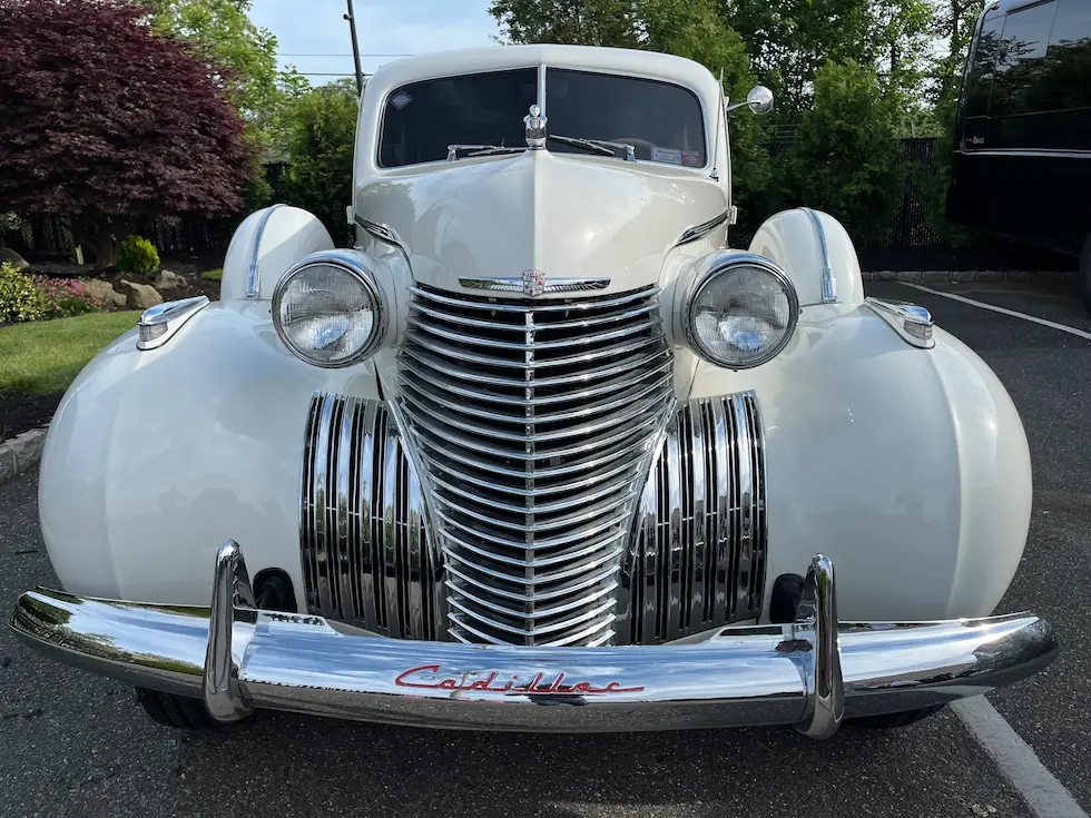 1940 White Limo Cadillac grill
