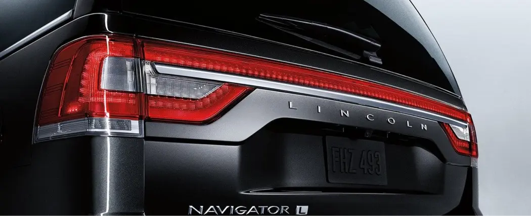 back of lincoln navigator