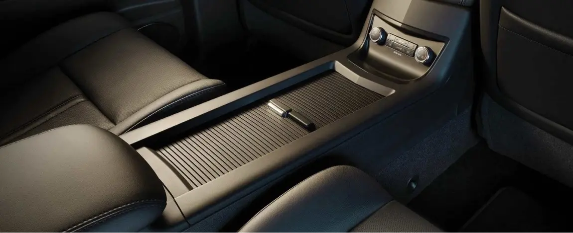 interior mkt town car