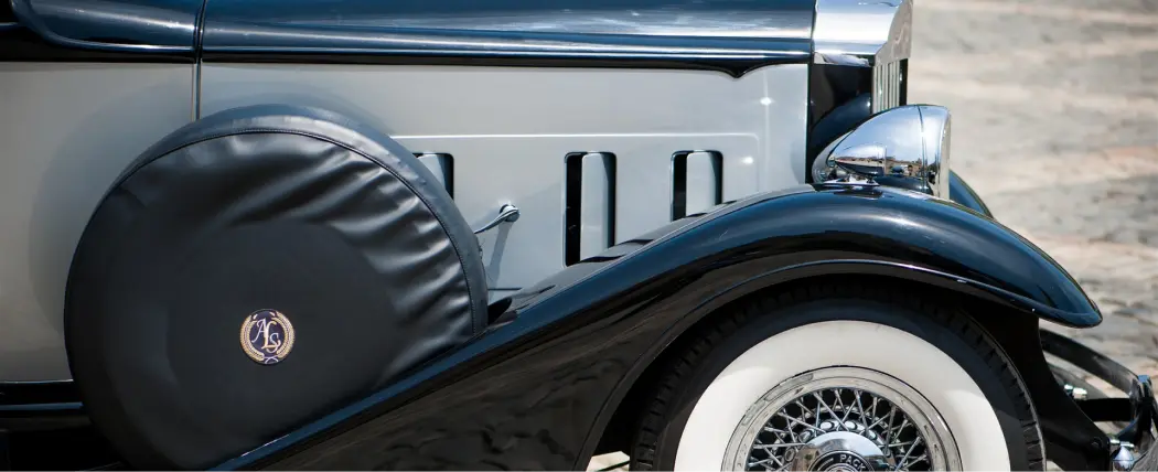 side view of 1933 presidential packard